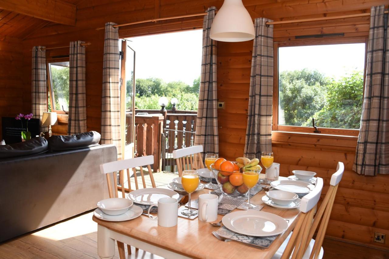ראיאדר Tawny Owl Lodge מראה חיצוני תמונה