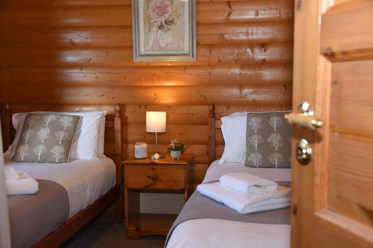 ראיאדר Tawny Owl Lodge מראה חיצוני תמונה